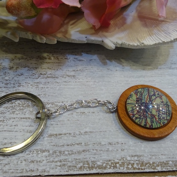 London Keychain - Picture 3 of 5